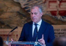 El alcalde de Sevilla responde a Óscar Puente: «Nunca insultaría a un ministro del gobierno de España porque sería insultar a todos los españoles»