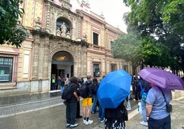 Una treintena de incidencias en Sevilla por el paso de la tormenta