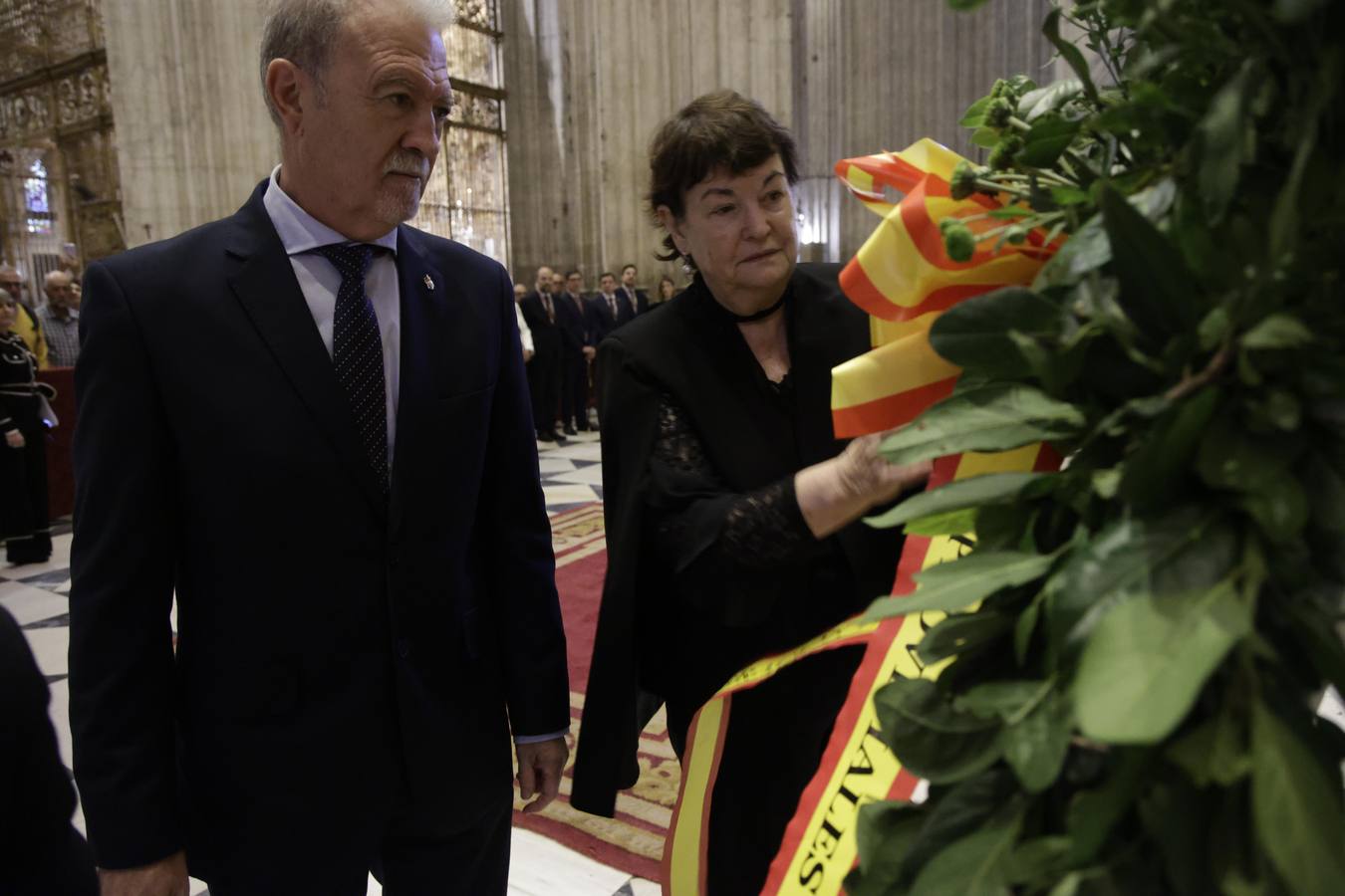 Homenaje ante la tumba de Colón en la Catedral de Sevilla y Te Deum en la capilla de la Virgen de la Antigua