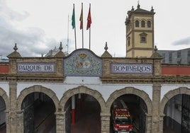 El Ayuntamiento de Sevilla invertirá 1,7 millones de euros en reformar los parques de bomberos Central y Sur