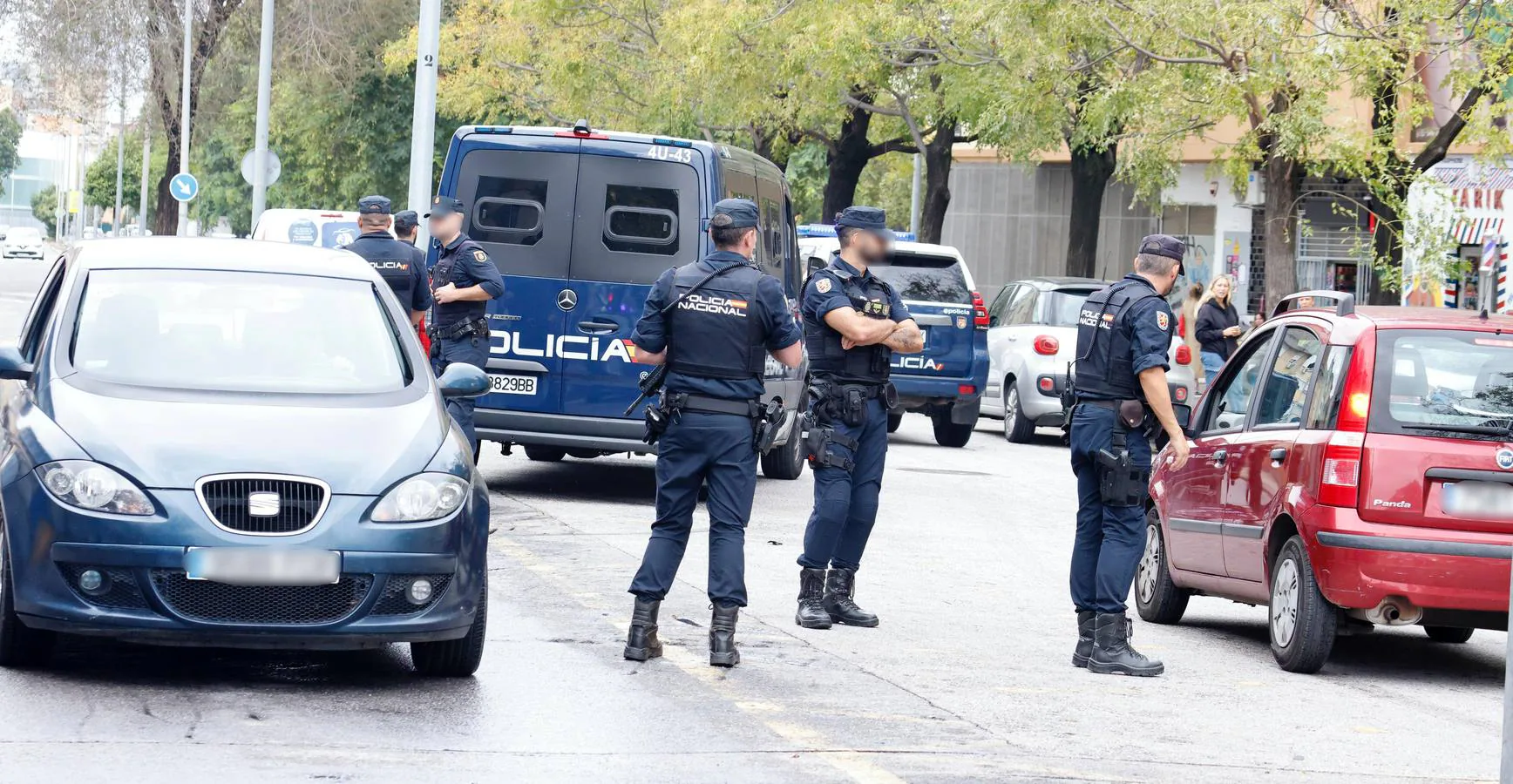 Gran operativo policial en el barrio de las Tres Mil Viviendas