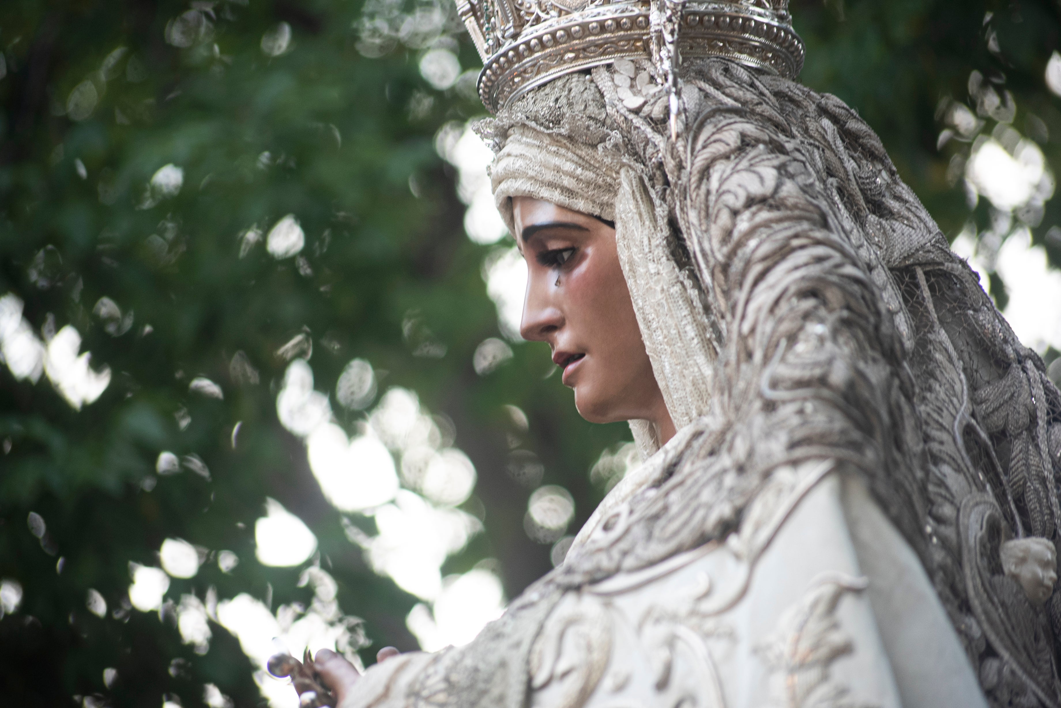 La Virgen de la Paz en el rosario de la aurora