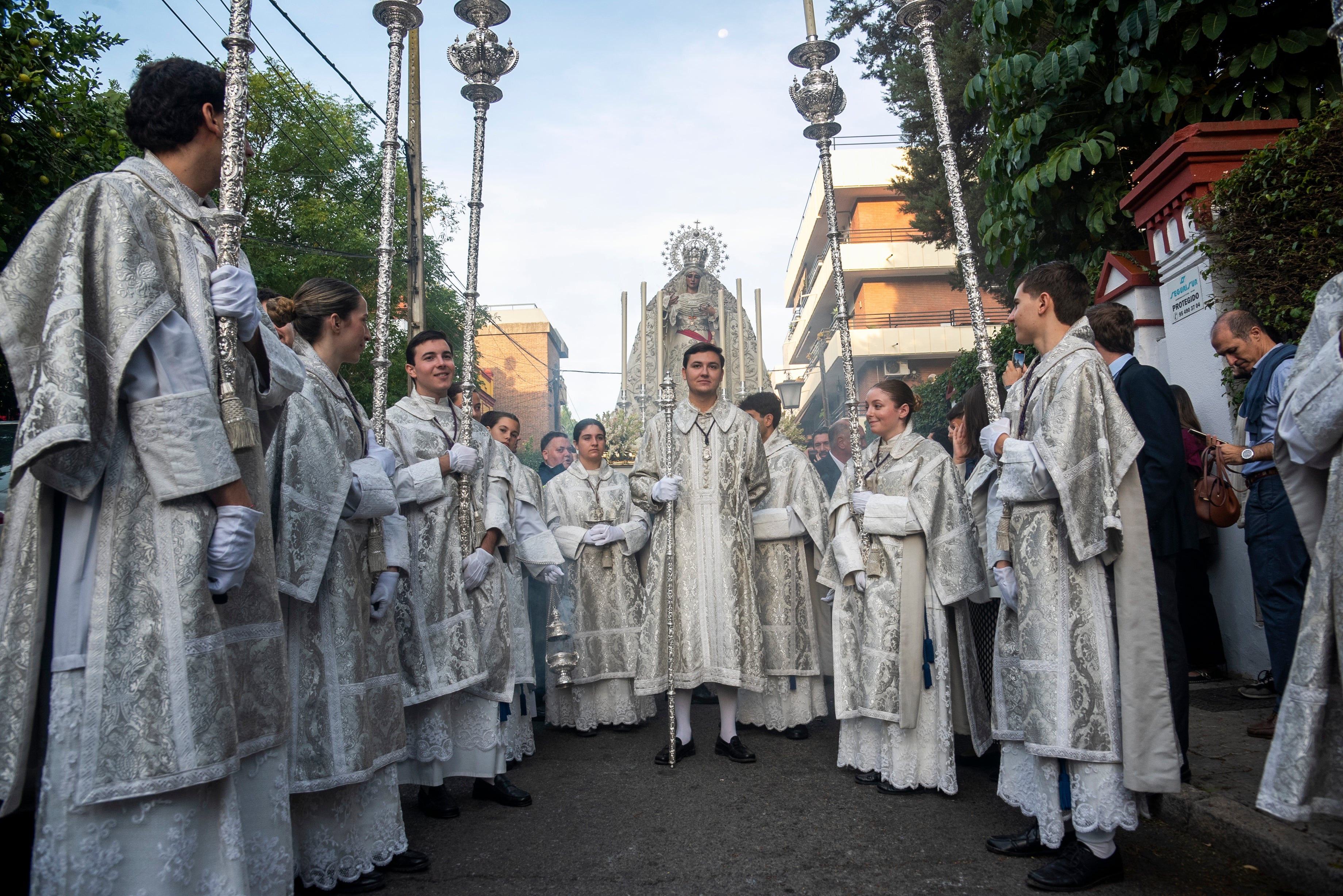 La Virgen de la Paz en el rosario de la aurora