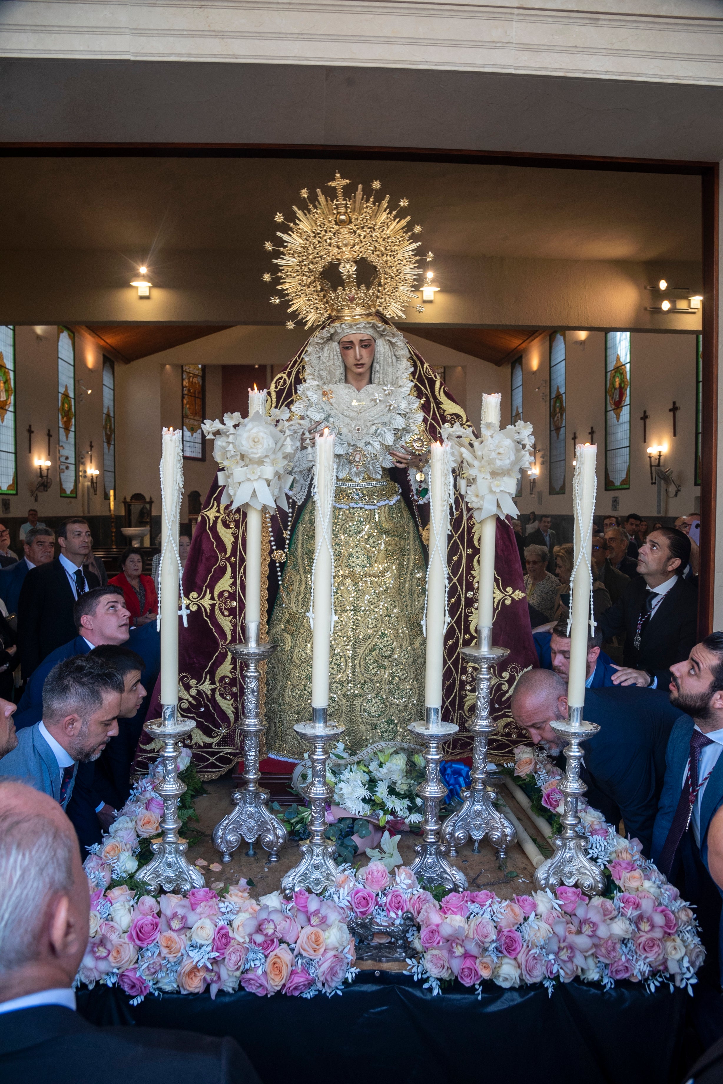 La Virgen de la Paz en el rosario de la aurora