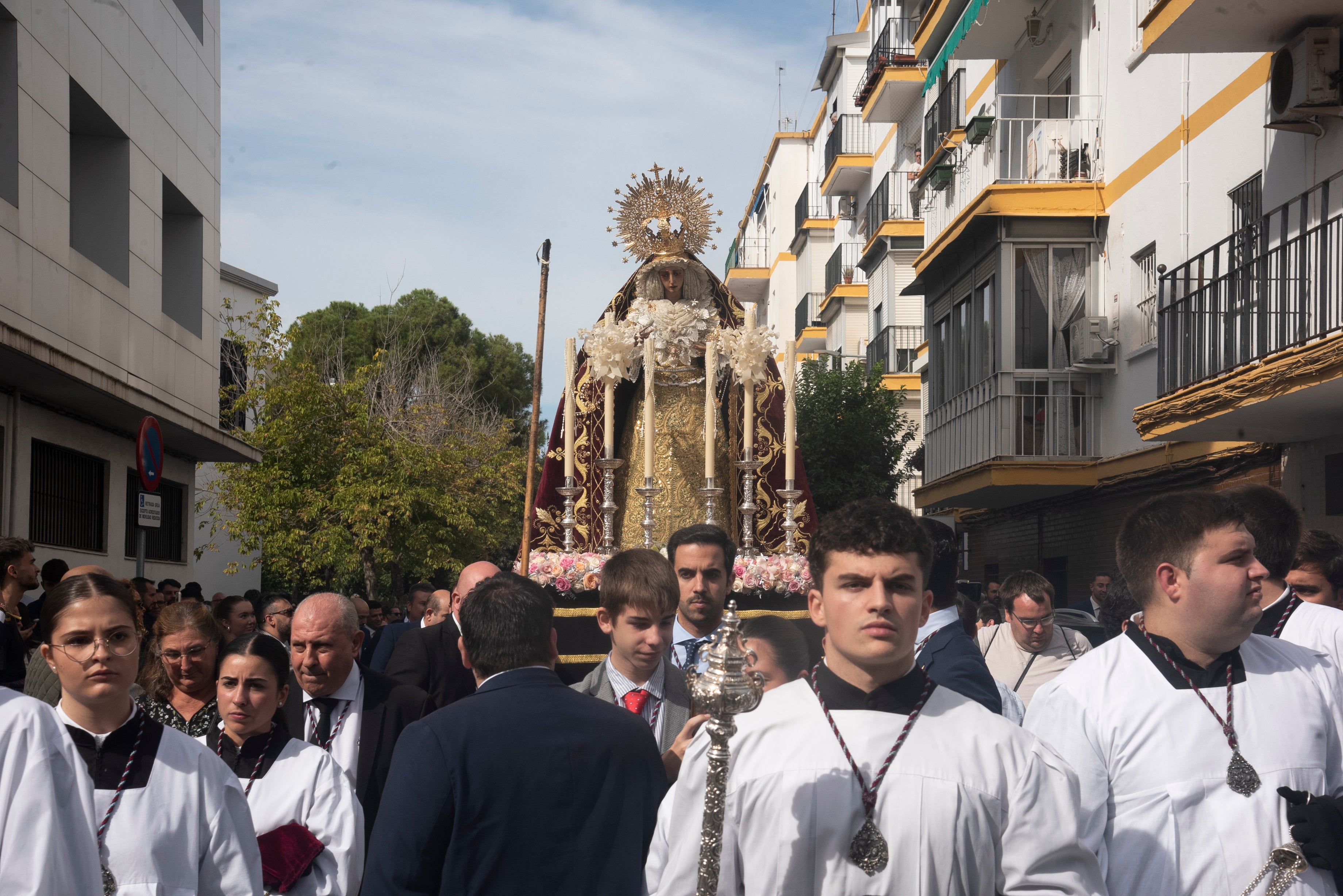 La Virgen de la Paz en el rosario de la aurora