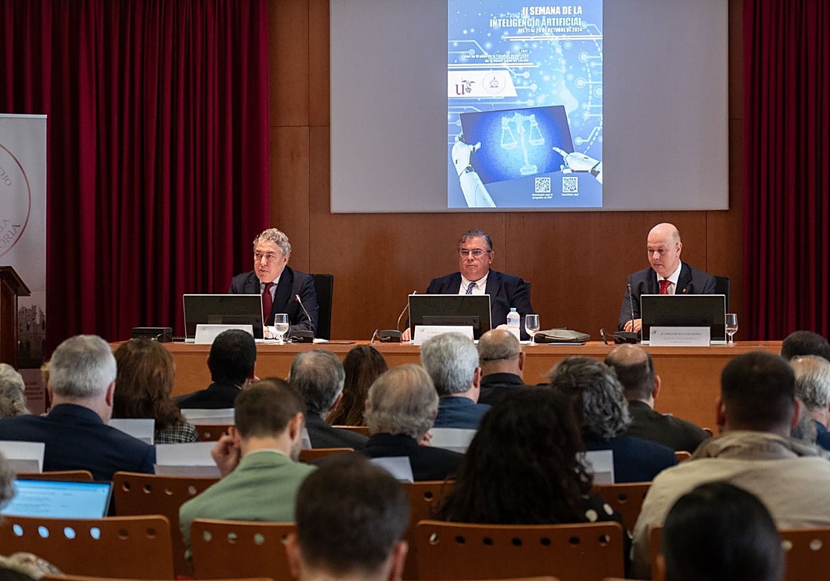 De izquierda a derecha, Tomás Burgos, Martín Serrano y Fernando Llano