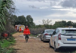 Rescatan un cadáver en un arroyo en Mairena del Aljarafe