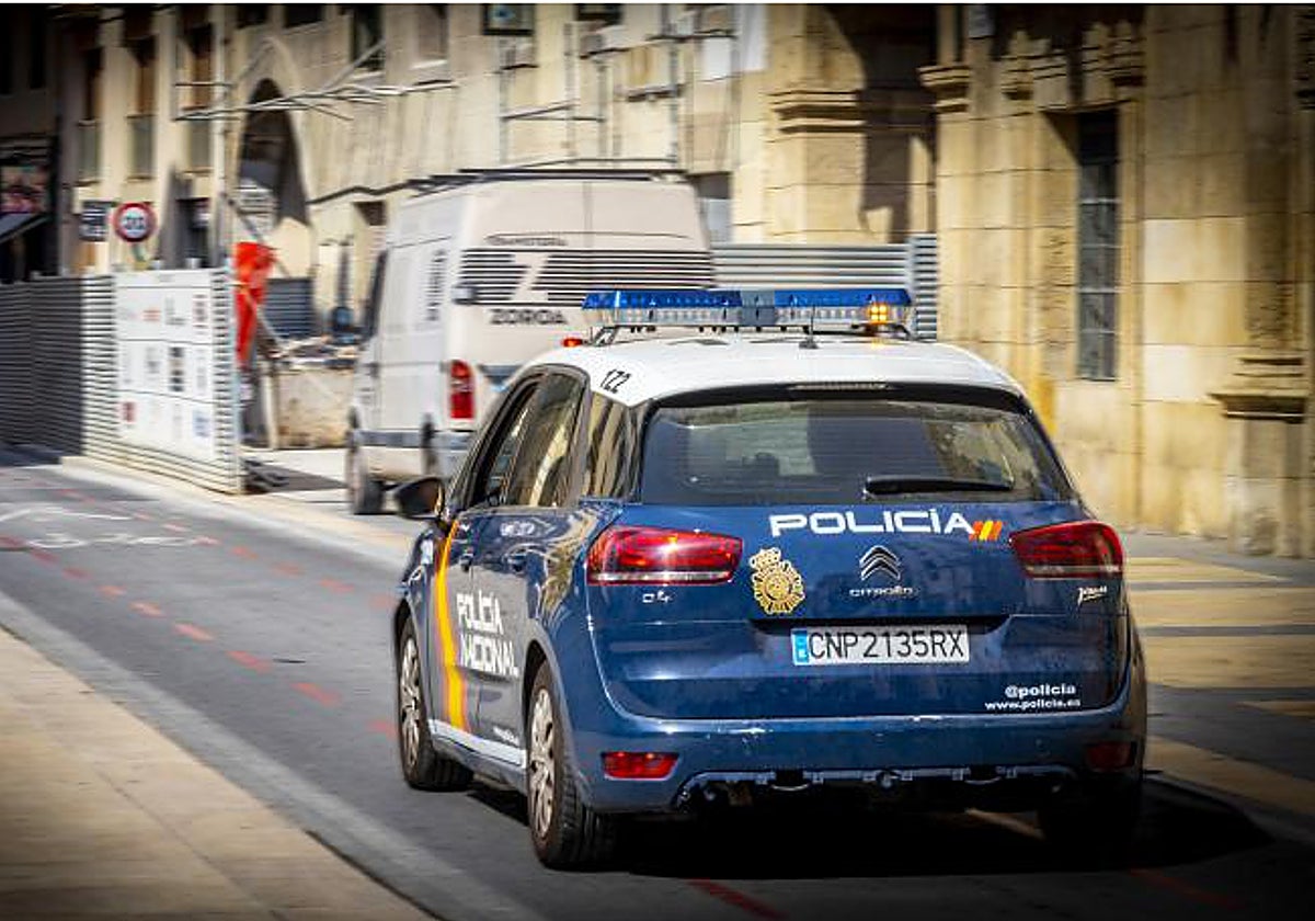 Un patrullero de la Policía Nacional