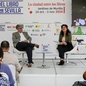 Juan Manuel de Prada presenta su monumental novela sobre la Francia ocupada en una Feria del Libro de Sevilla llena de público