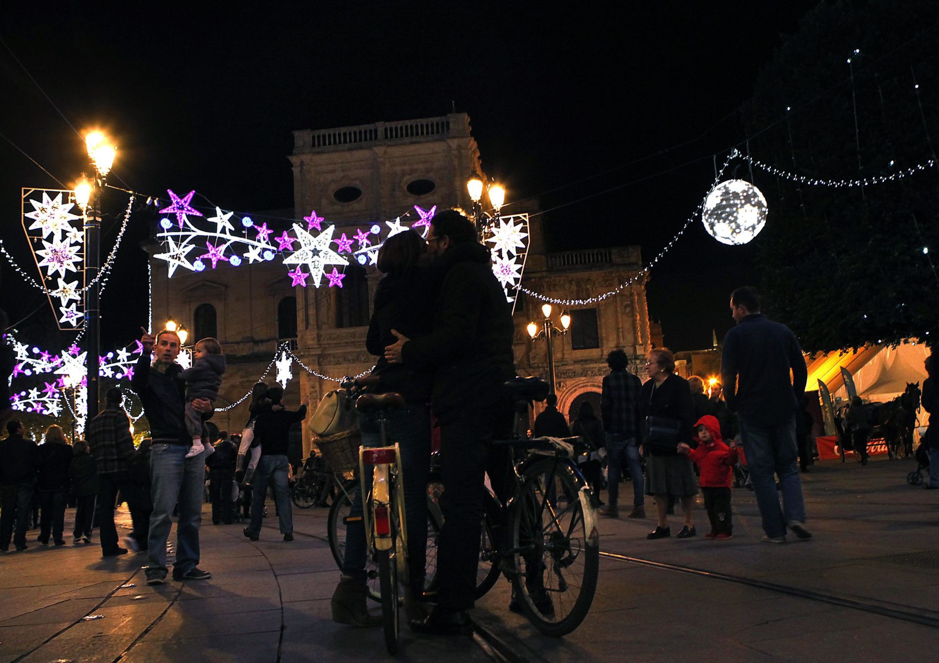 El alumbrado de la Navidad en Sevilla desde los años 80 hasta hoy