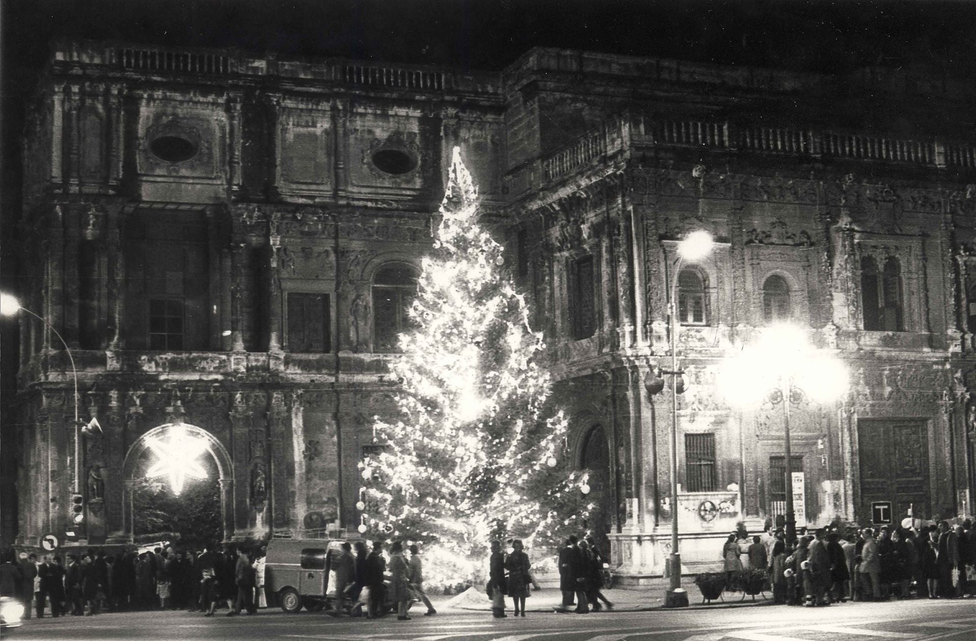 El alumbrado de la Navidad en Sevilla desde los años 80 hasta hoy