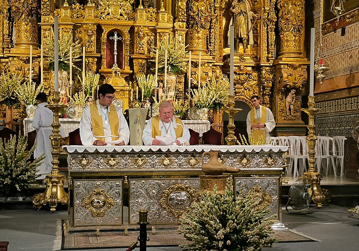 Cada madrugada del 8 de septiembre, el santuario de Consolación acoge el encendido de la lámpara de aceite