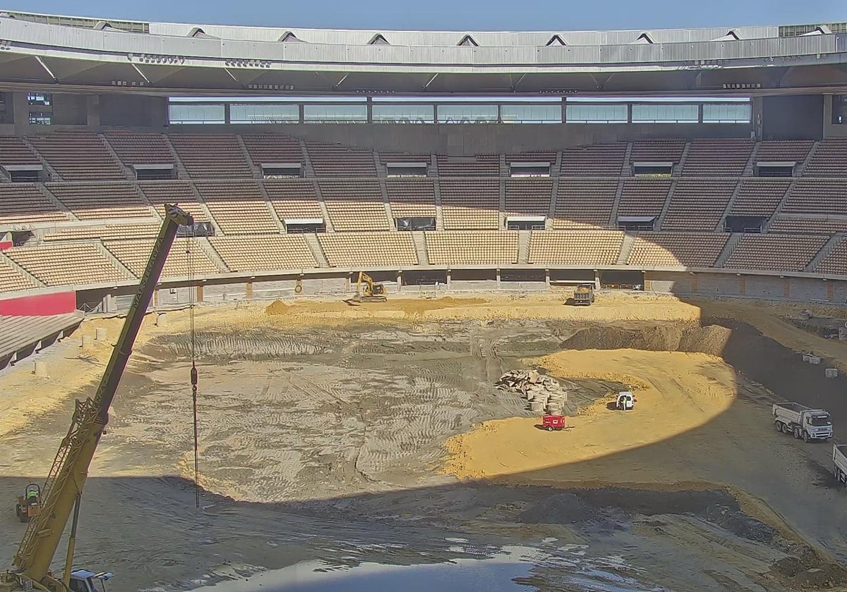 Vista general de las obras del estadio de la Cartuja de Sevilla