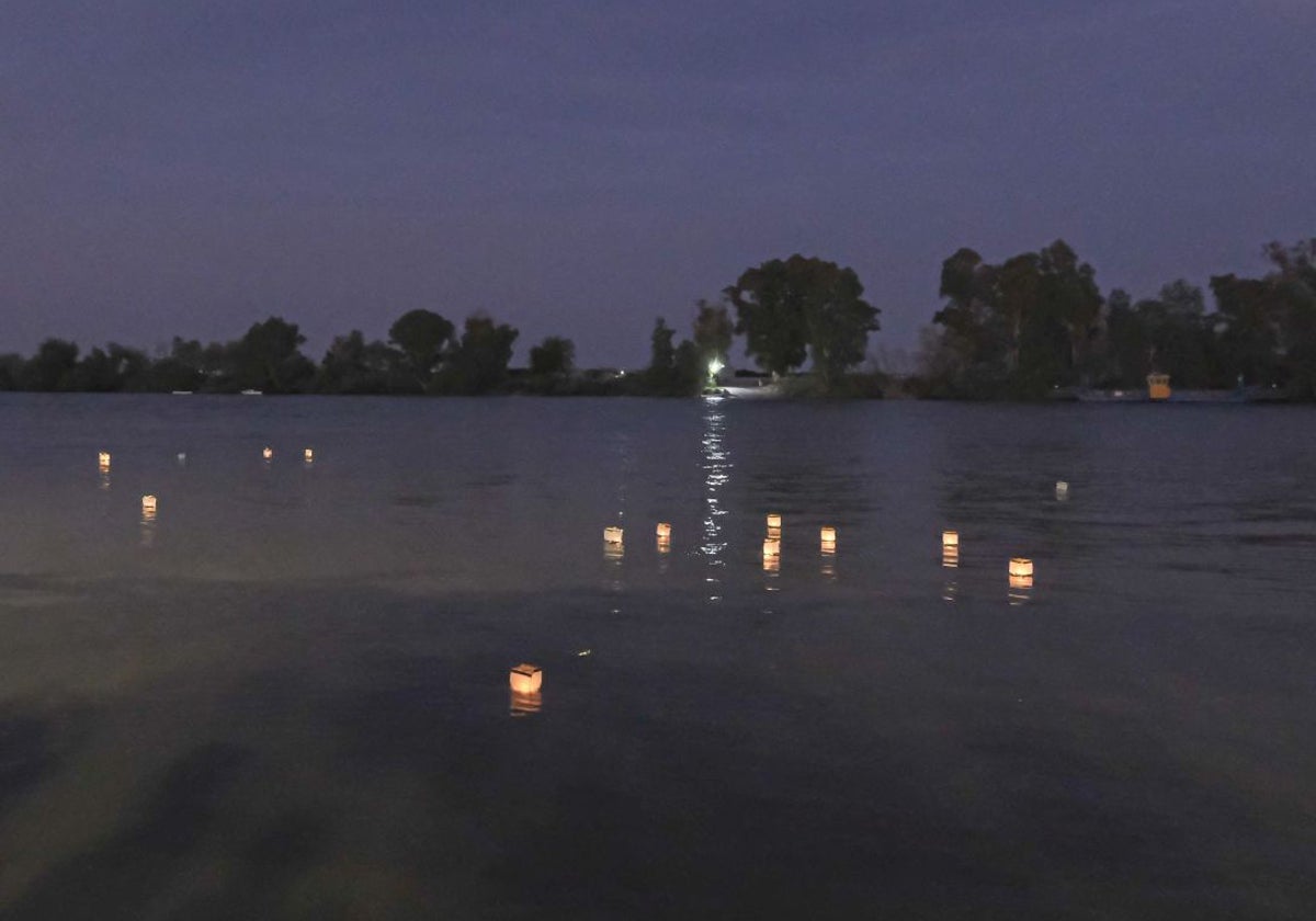 La otro margen del río, frente a Coria, pertenece al término municipal de Dos Hermanas