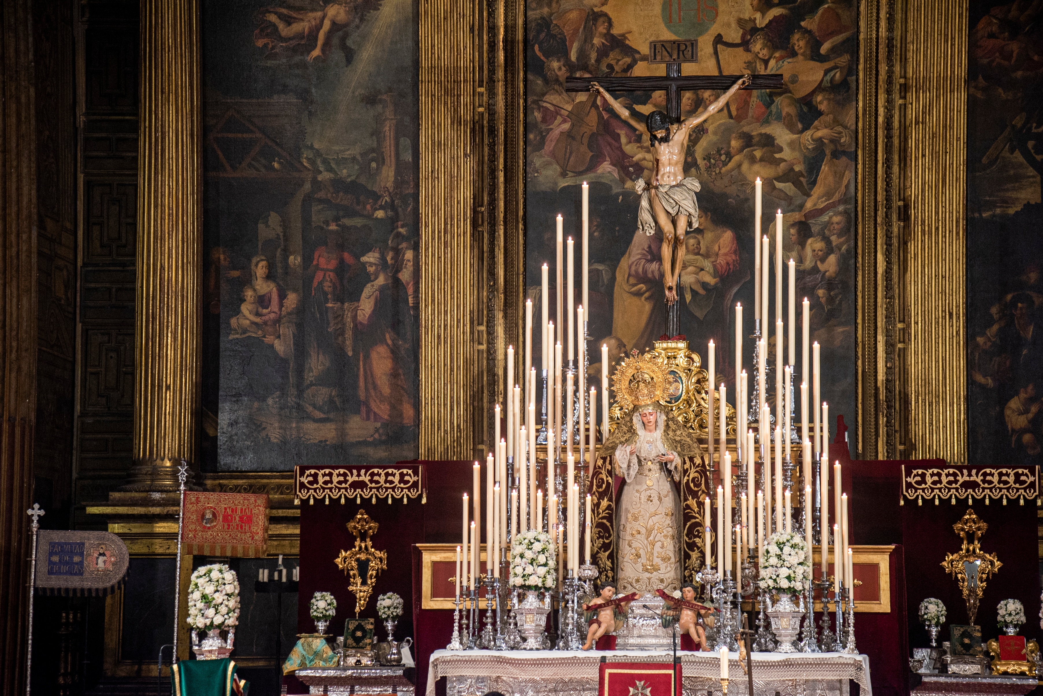 El Cristo de la Buena Muerte y la Virgen de la Angustia de los Estudiantes en la Anunciación