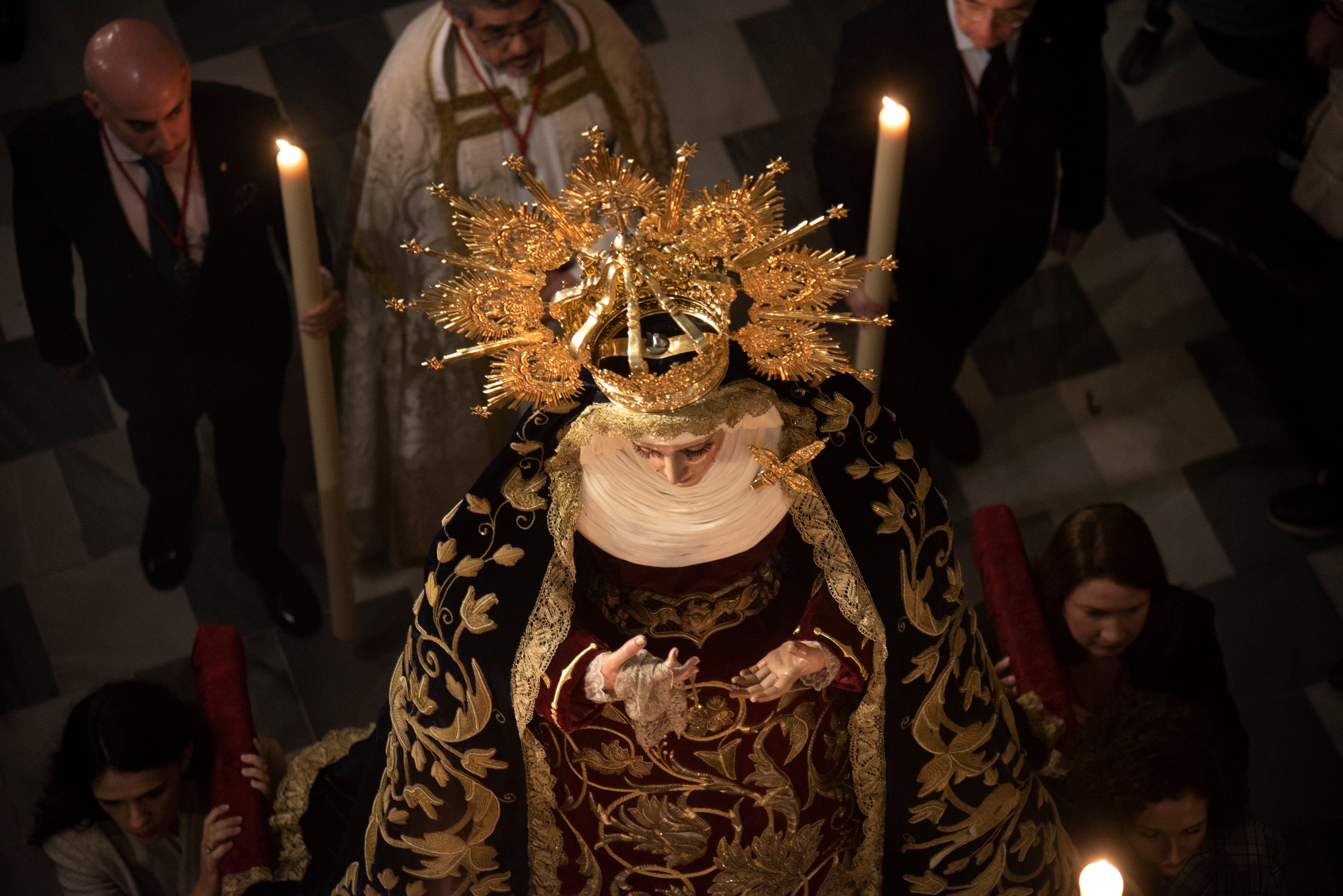 El traslado de la Virgen de la Presentación del Calvario
