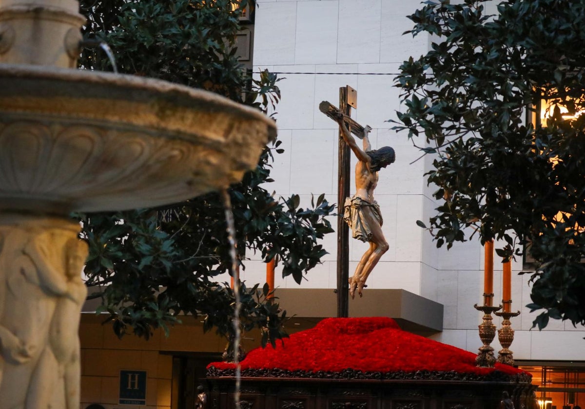 El Cristo de la Buena Muerte en su procesión extraordinaria