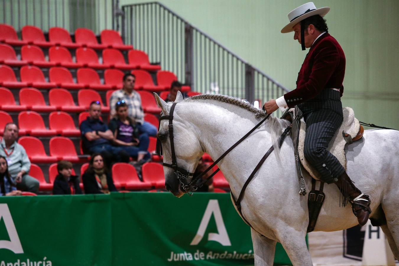 Los aficionados llenaron Fibes durante la jornada del viernes