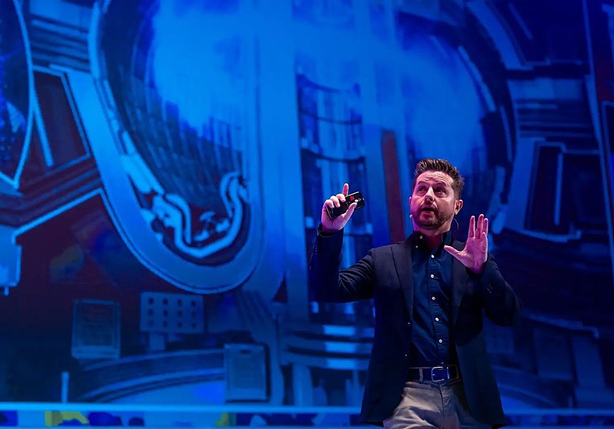 José Aguilar Medina, ingeniero de caminos, canales y puertos, quien trabaja en Granada en el acelerador IFMIF-DONES