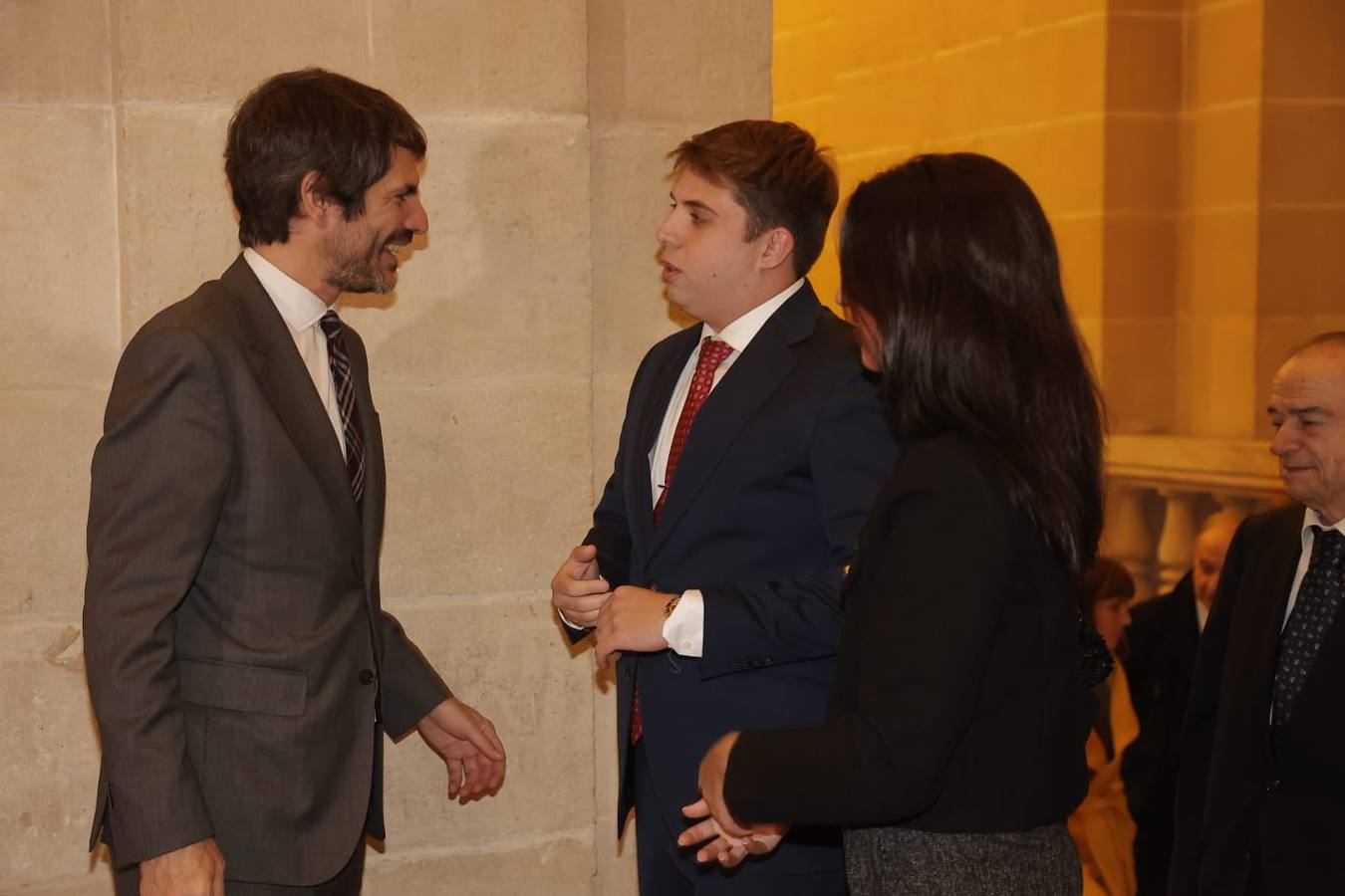 El ministro de Cultura recibe a los galardonados en la cena previa a la entrega de Medallas de este miércoles