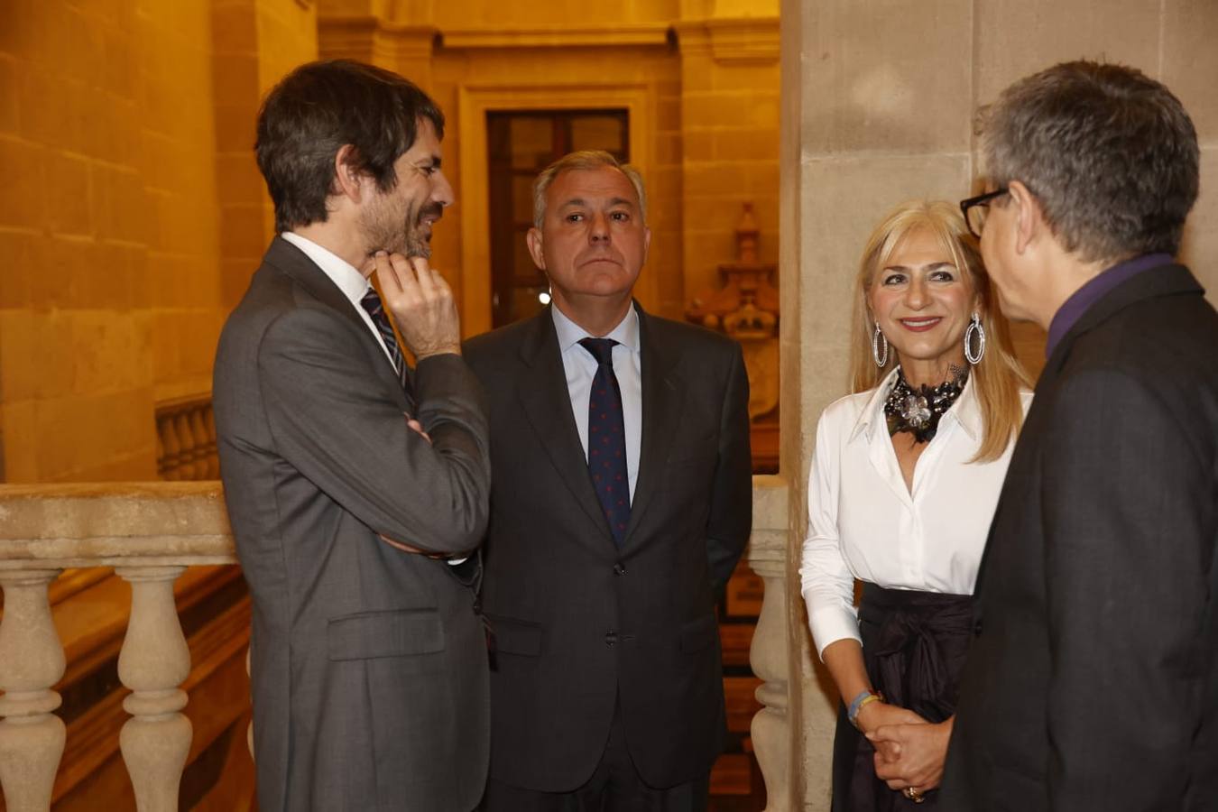 El ministro de Cultura recibe a los galardonados en la cena previa a la entrega de Medallas de este miércoles