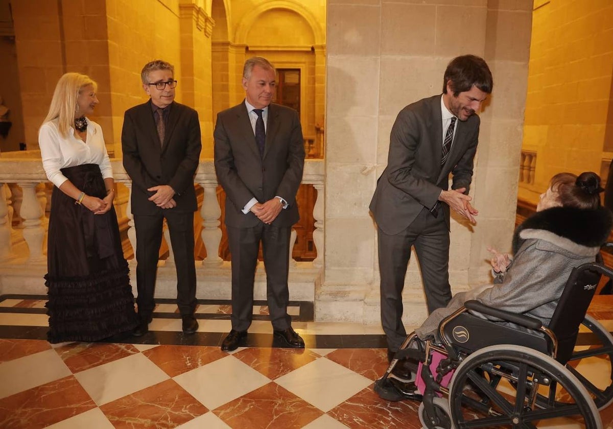 El ministro de Cultura recibe a los galardonados en la cena previa a la entrega de Medallas de este miércoles