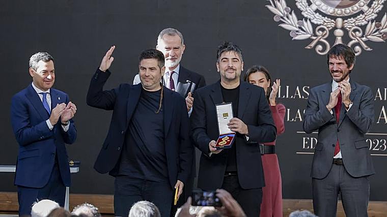 Urtasun censura al mundo del toro incluso como público en la entrega de las Medallas de Bellas Artes de Sevilla