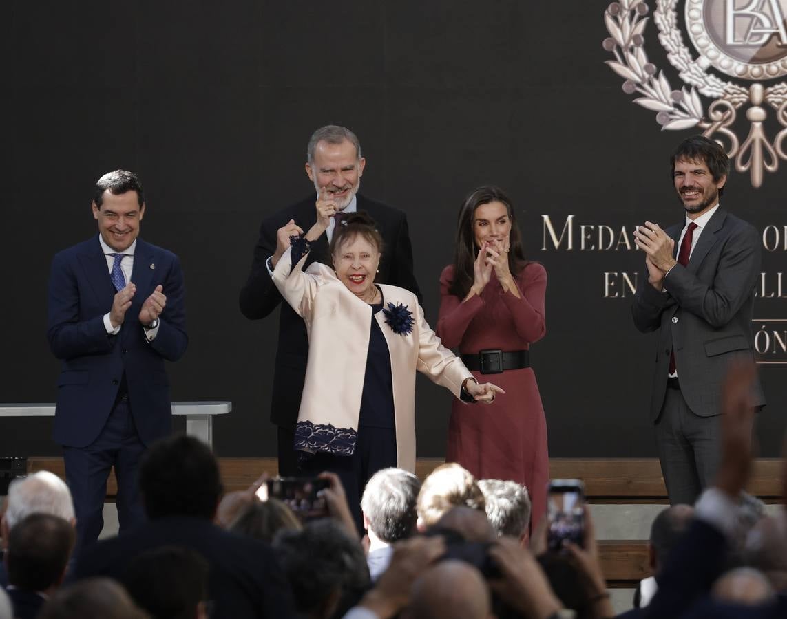 Acto de entrega de las Medallas de Bellas Artes celebrado en Sevilla