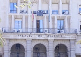 Abusó sexualmente de su sobrina menor de edad durante cuatro años en un piso del centro de Sevilla