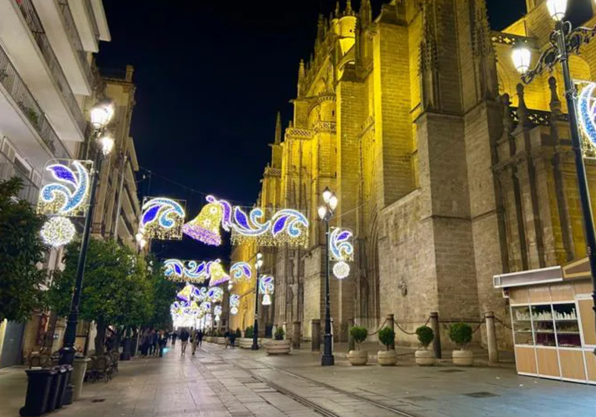 Prueba de la iluminación de Navidad en Sevilla