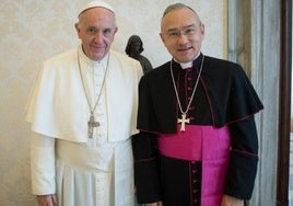 El Papa Francisco manda al arzobispo Edgar Peña Parra como enviado especial para el Congreso de Hermandades y Piedad Popular de Sevilla