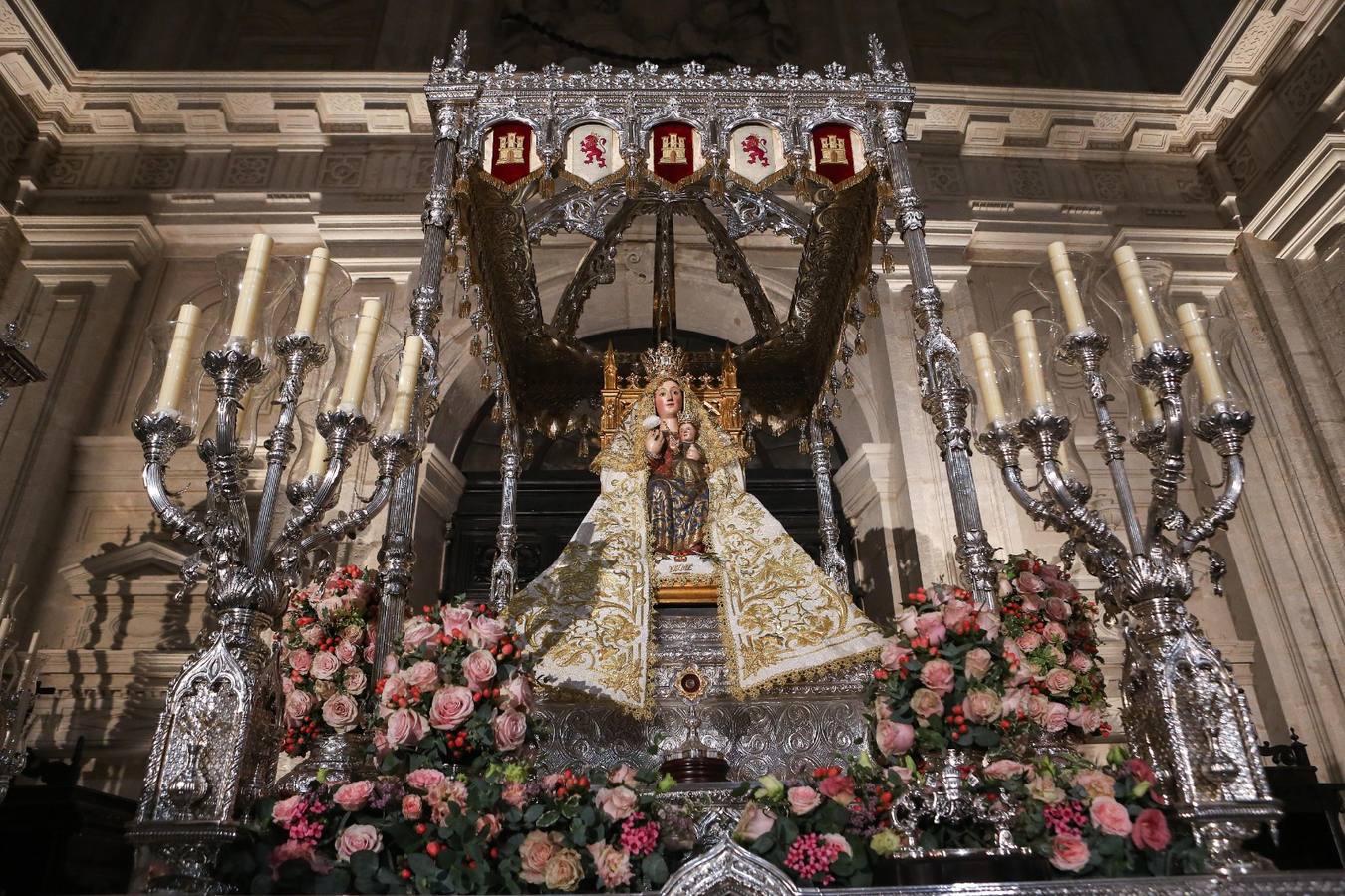 Las Vírgenes de Setefilla, Valme y Consolación lucen en sus pasos antes de la Magna del domingo