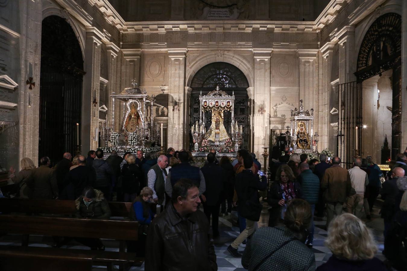 Las Vírgenes de Setefilla, Valme y Consolación lucen en sus pasos antes de la Magna del domingo