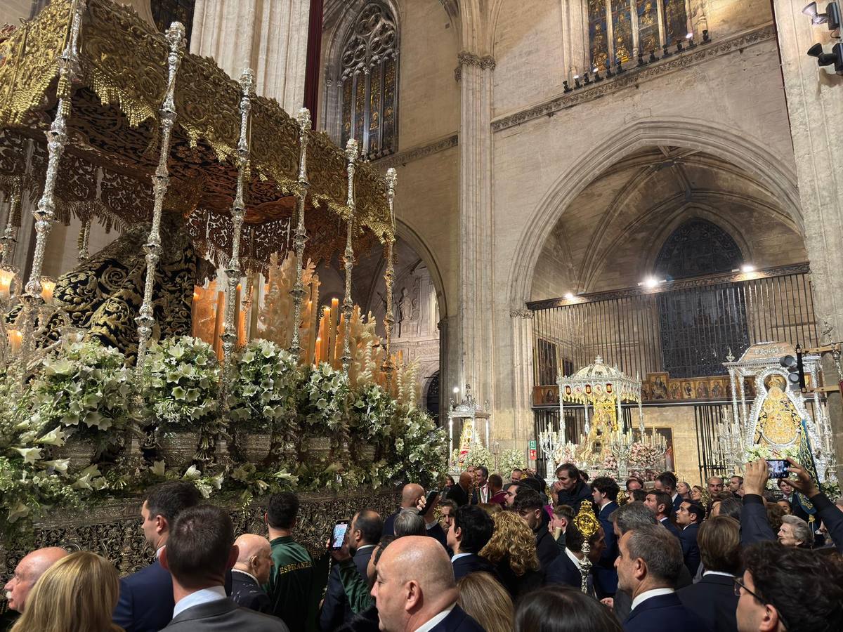 Traslado de la Esperanza de Triana a la Catedral