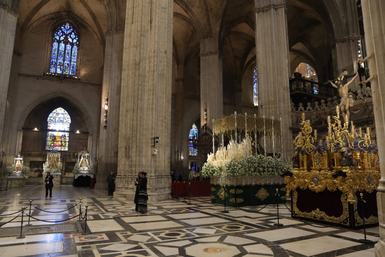 Las cuatro principales devociones de penitencia de Sevilla juntas en la Catedral