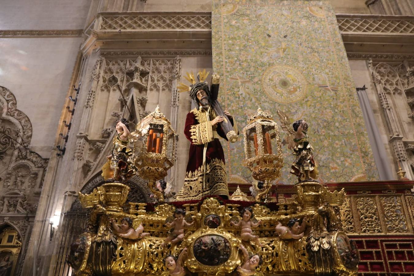 Las cuatro principales devociones de penitencia de Sevilla juntas en la Catedral