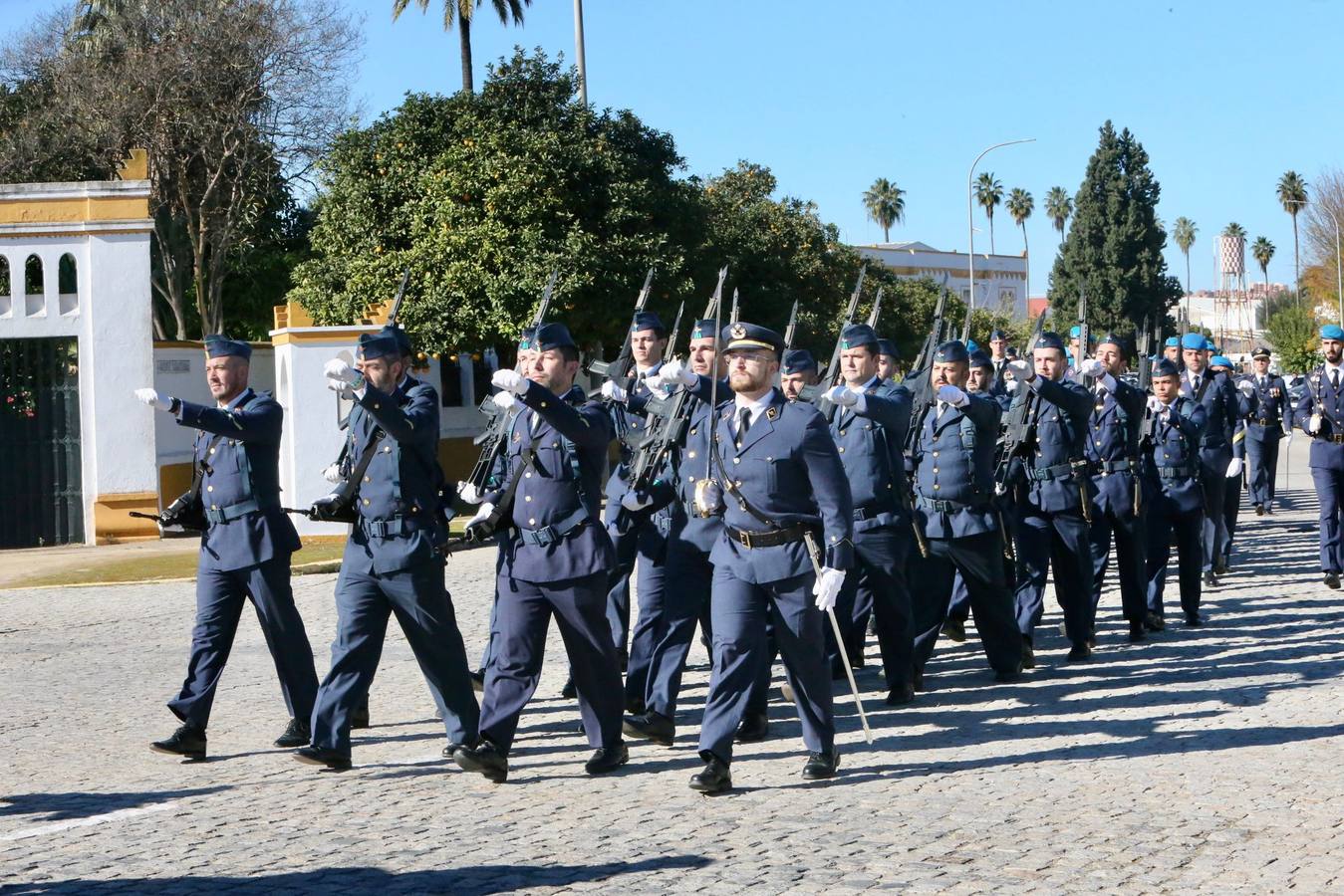 Un momento del acto militar celebrado este martes en el Acuartelamiento Aéreo de Tablada