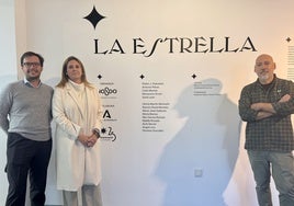 El Ayuntamiento de Sevilla organiza una exposición de cerámica y pintura por el 25 aniversario de la coronación de la Estrella