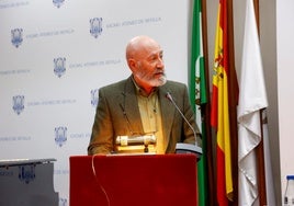 José Antonio Ramírez Lozano gana el I Premio de Poesía Generación del 27 del Ateneo de Sevilla con 'La rosa cúbica'