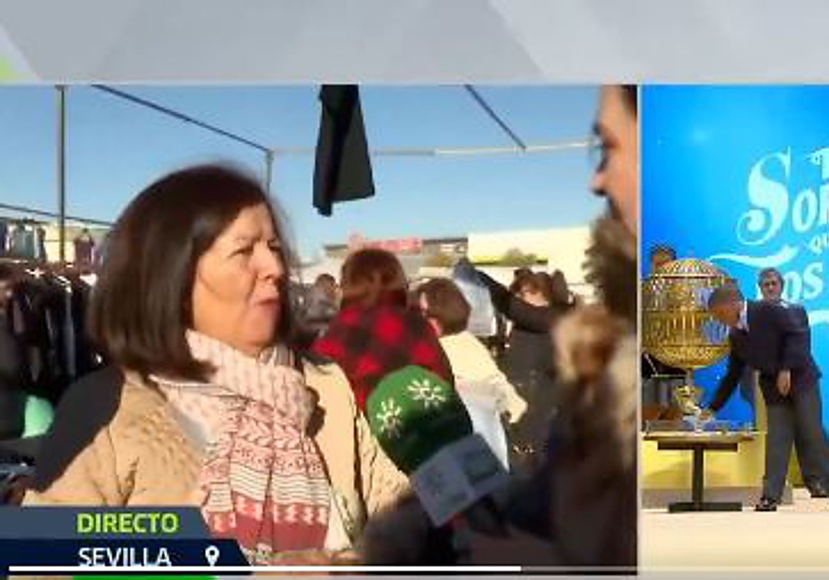 La señora entrevistada en el mercadillo del Parque Alcosa