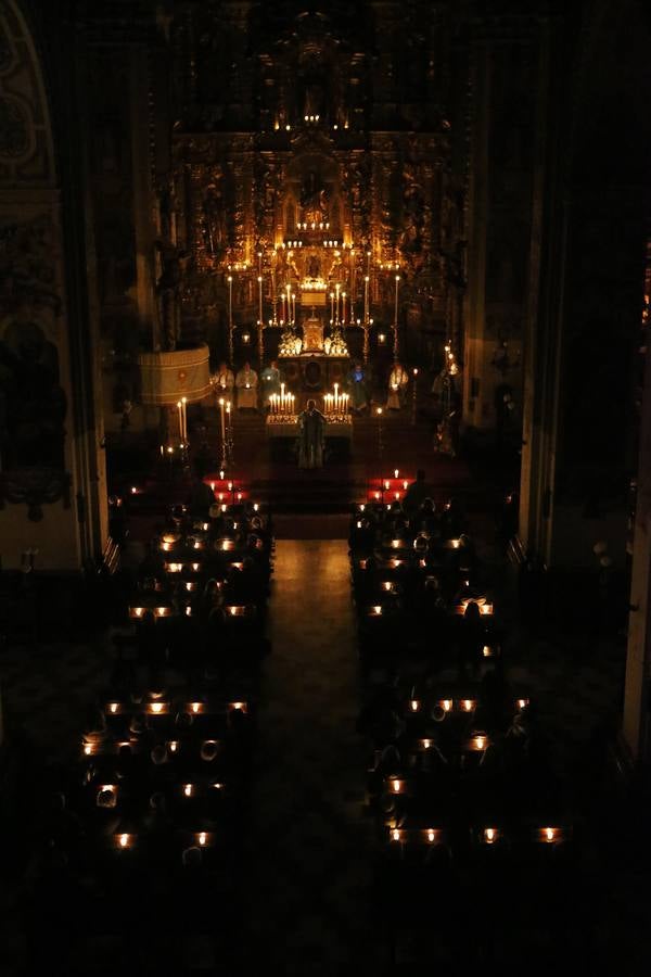 Misa Rorate Caeli en la parroquia de la Magdalena