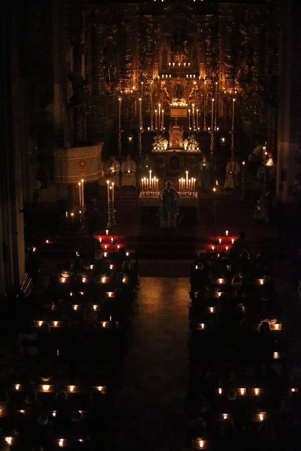 Misa Rorate Caeli en la parroquia de la Magdalena