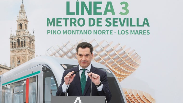 Juanma Moreno en la inauguración de las obras del Metro