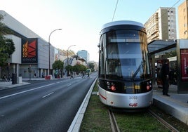 Restablecido el servicio del tranvía de Sevilla tras su interrupción en el Centro por una avería