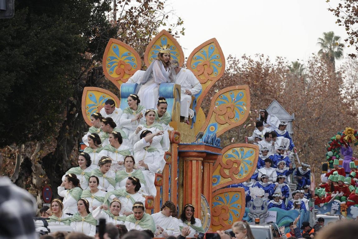 Primeros momentos de la Cabalgata de Reyes Magos de Sevilla 
