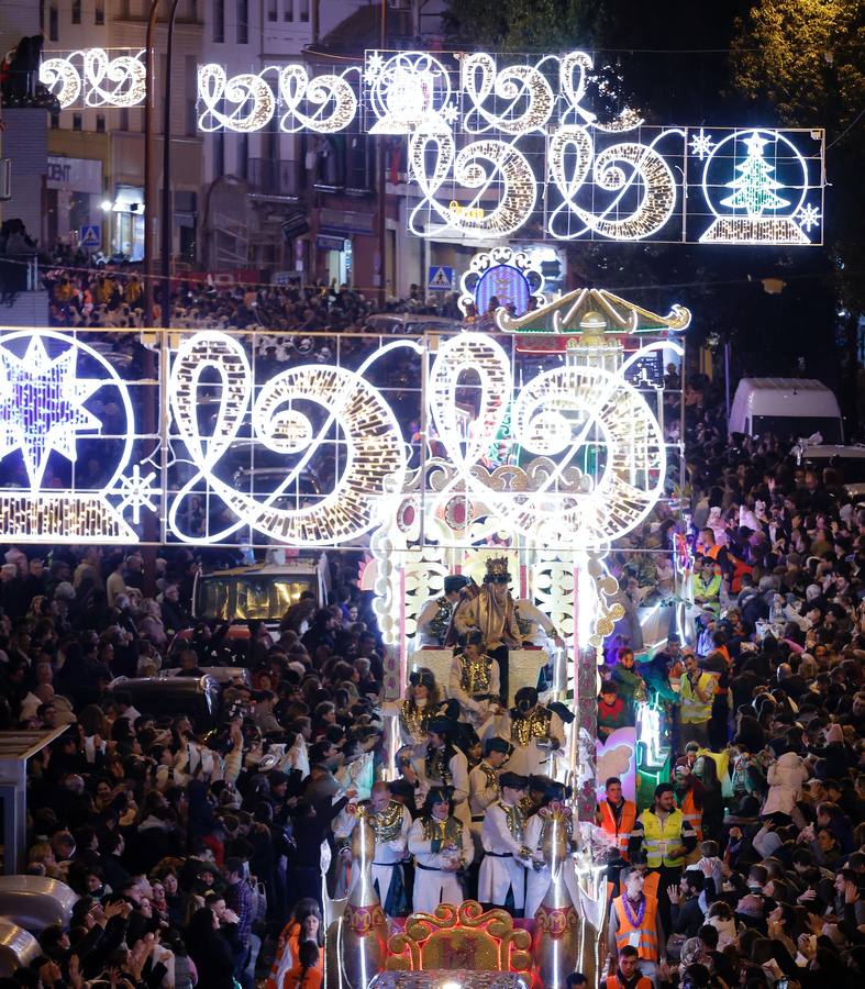 Cabalgata de los Reyes Magos a su paso por Triana