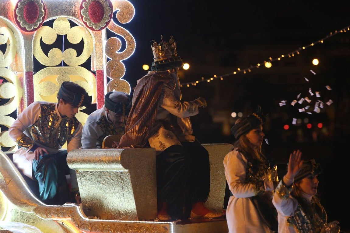 Cabalgata de los Reyes Magos a su paso por Triana