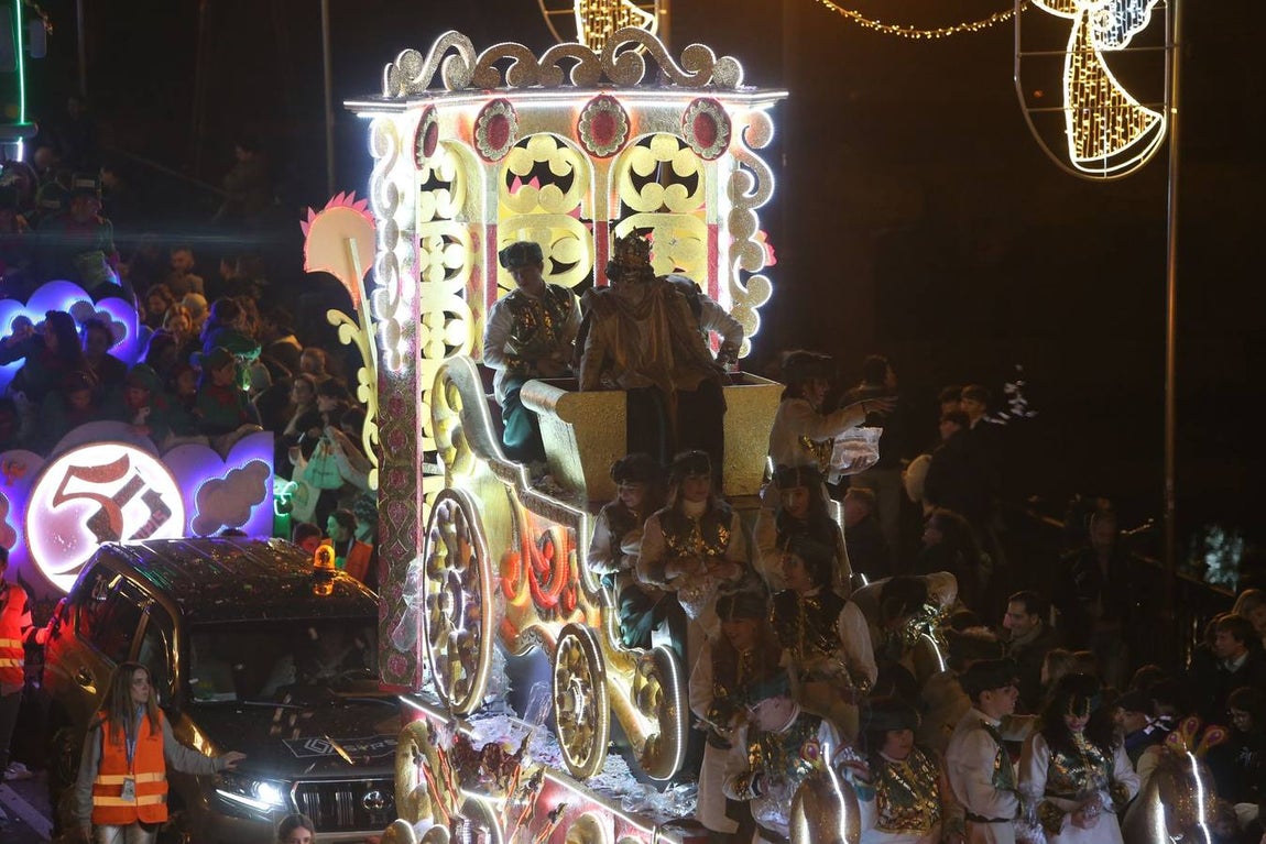 Cabalgata de los Reyes Magos a su paso por Triana