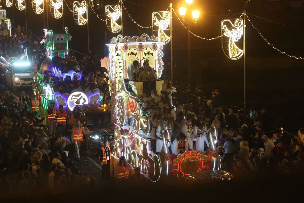 Cabalgata de los Reyes Magos a su paso por Triana