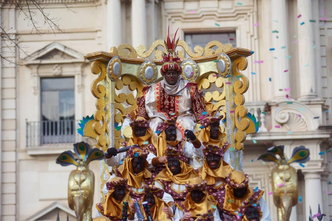 Primeros momentos de la Cabalgata de Reyes Magos de Sevilla